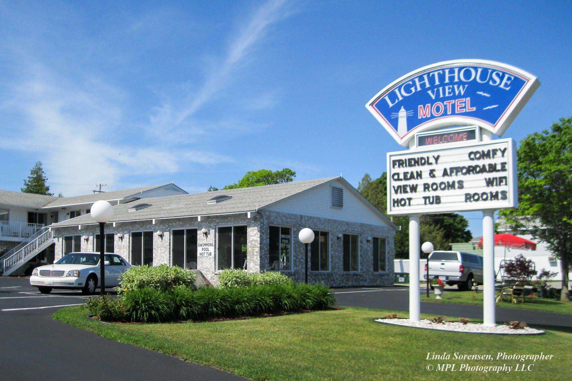 Lighthouse View Motel Mackinaw City Bagian luar foto